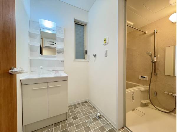 パウダールーム