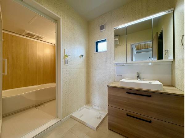 パウダールーム・バスルーム