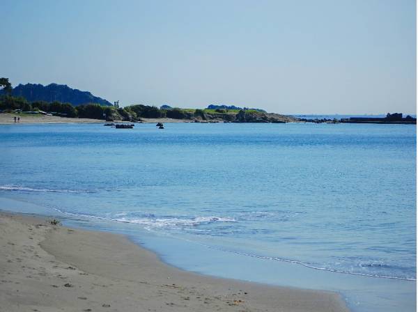 山の緑だけでなく海が身近にあるのも葉山暮らしの魅力(イメージ)