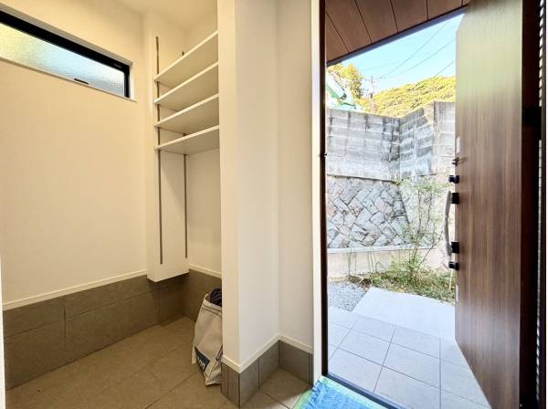 ゆとりがある玄関スペース