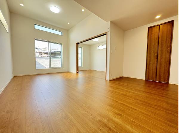 約19.5帖の広々としたリビング