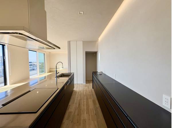 日々の料理が楽しくなるアイランドキッチン