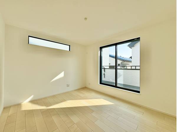 陽光を沢山取り込める大きな窓