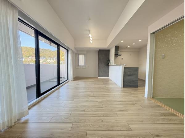 LDKは日当たりもよく、レイアウトしやすい間取りに。