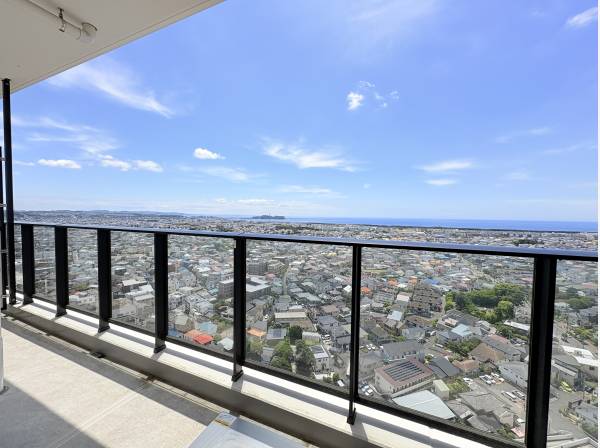 湘南エリア南部の街並みを一望できます