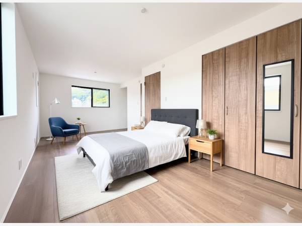 約11帖の寝室、広々としているので自由に使えます