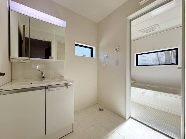 パウダールーム・バスルーム