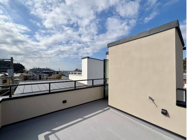 約6.5帖ございます