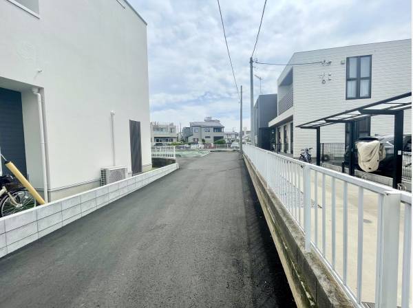 4ｍ越えの舗装された前面道路
