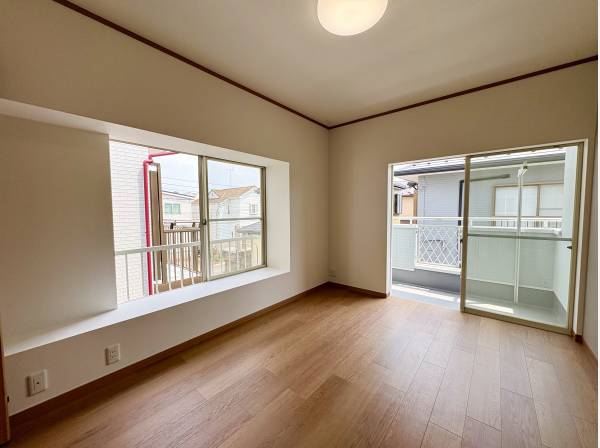 2面採光の洋室は全3部屋ございます
