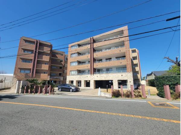 マンション外観です