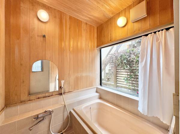 採光が１つのアクセントになり、プライベートな空間に