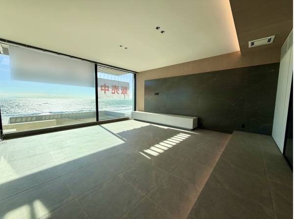 リビングだけで約21帖の広々空間！