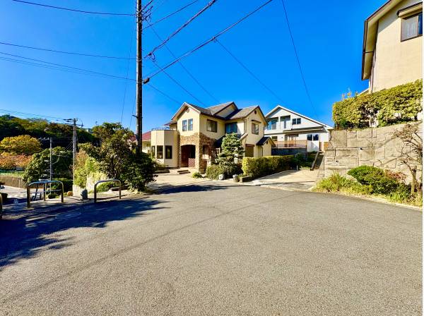 道路も広く開放感が素晴らしいです