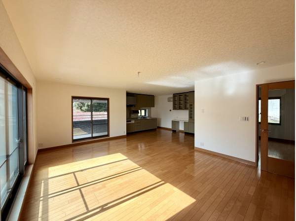 一階リビング２１帖。広々空間