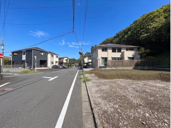前面道路は6.5ｍの市道です。