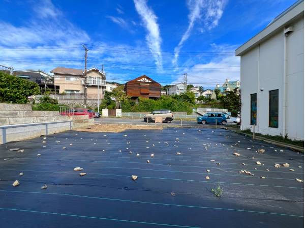大通りに面しており、どこへ行くにも便利な立地！
