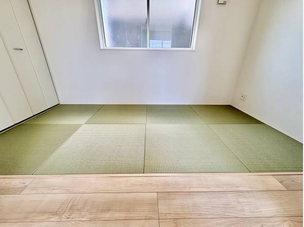 畳のスペースも有りますよ！