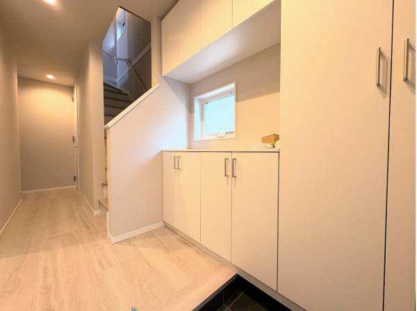 ゆとりある玄関スペース