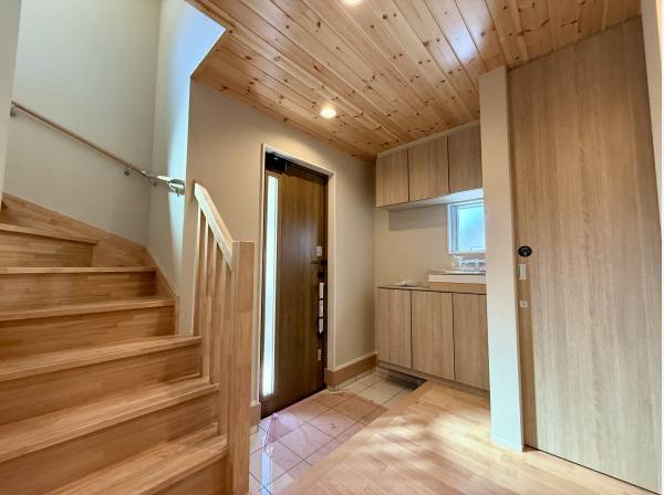 玄関スペース。