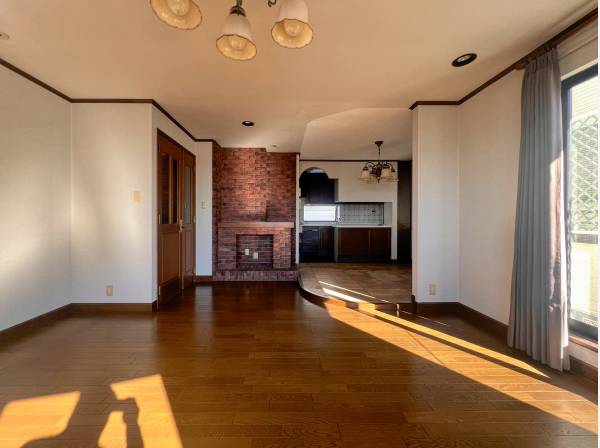 売主さんのこだわりが詰まったリビング