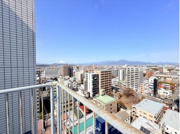 マンションの階段からは雄大な富士山も！