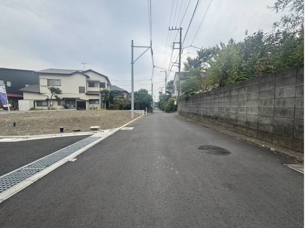 公道も広々としています