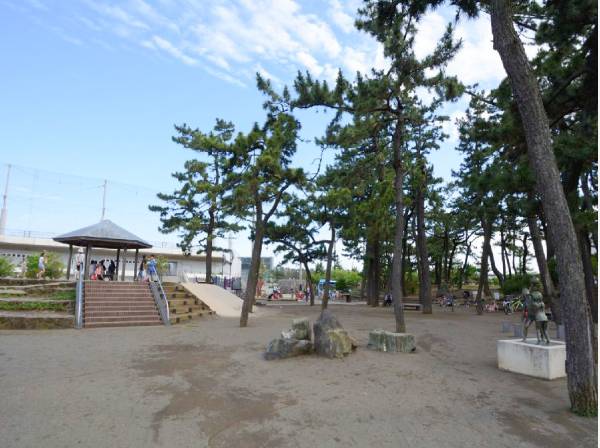 茅ヶ崎公園　徒歩7分(約550m)