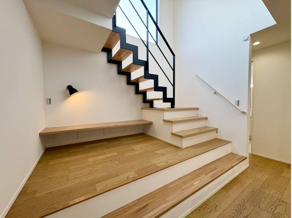 読書も仕事も捗りそうなスキップフロア