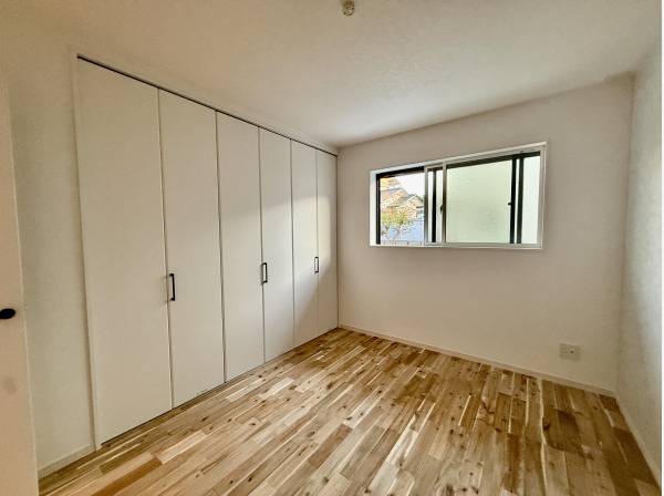 クローゼット完備の居室