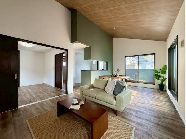 室内は、フルリノベーション済み！