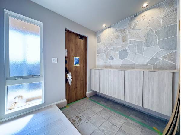 ゆとりある玄関ホール