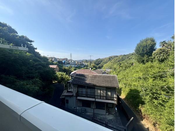 バルコニーからは抜けた眺望がお楽しみいただけます