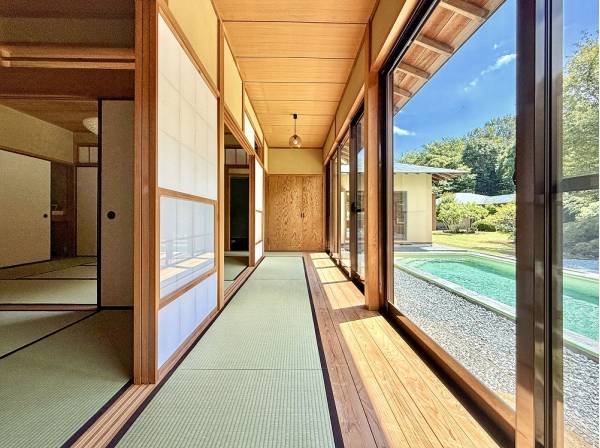 イ草の香りと風を感じながら無心の癒しを堪能してください