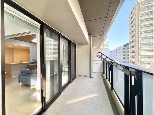 ワイドバルコニー