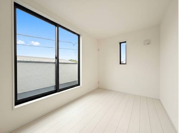 2.3階にワイドバルコニーがある開放的な間取りです