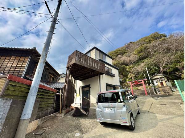 周辺には堀内の豊かな自然がございます