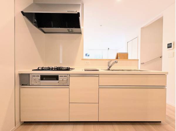 周りを見渡せるカウンターキッチン