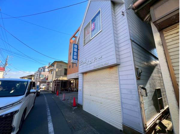 土地面積約49.39㎡(約14.94坪)、店舗や事務所にも◎