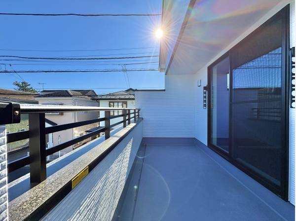 青空の下、風を感じながら特別な時間を過ごしませんか。