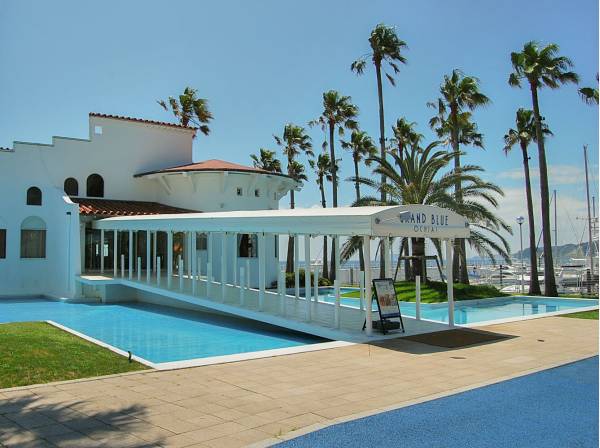 リストランテAOまで約1900ｍ