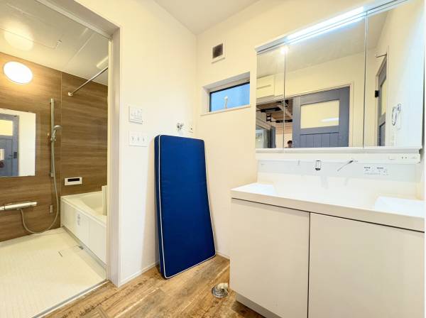 パウダールーム・バスルーム