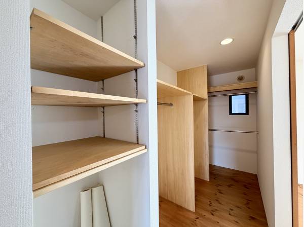 日用品や衣服好きなだけ収納できます