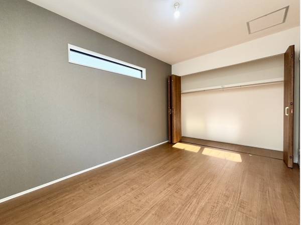 約6.5帖の広々とした洋室