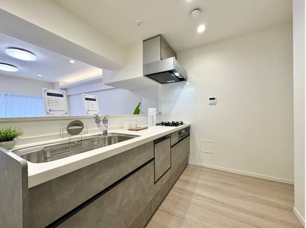 対面式システムキッチン