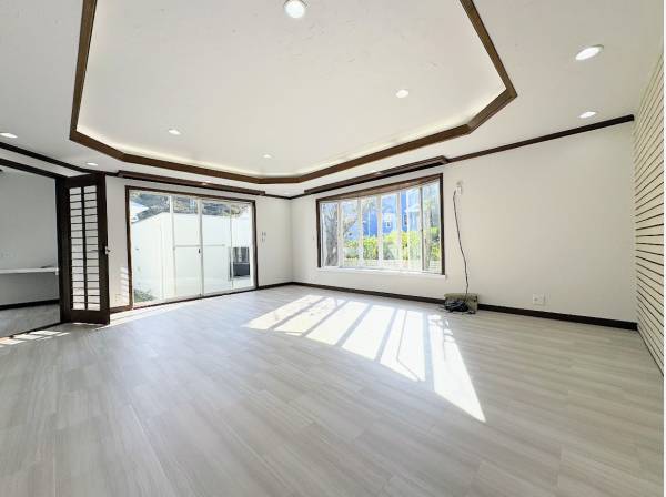 約17帖の開放感あるリビング