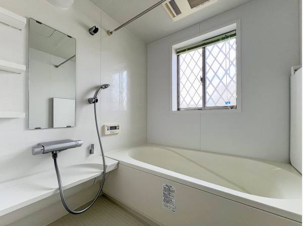 水周りは綺麗にリフォームされています