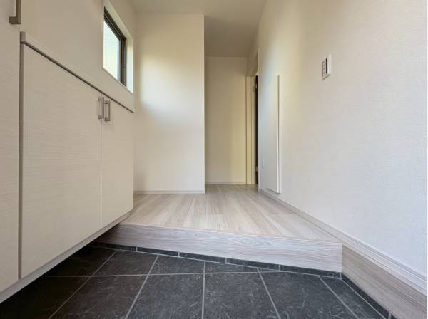 エントランスからわくわくするような素敵なデザイン