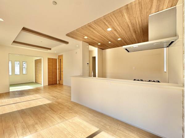 下がり天井のキッチンは注文住宅でも人気の施工です。