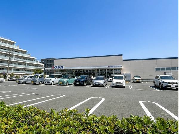 クリエイトS.D藤沢鵠沼海岸店まで徒歩5分（約400m）